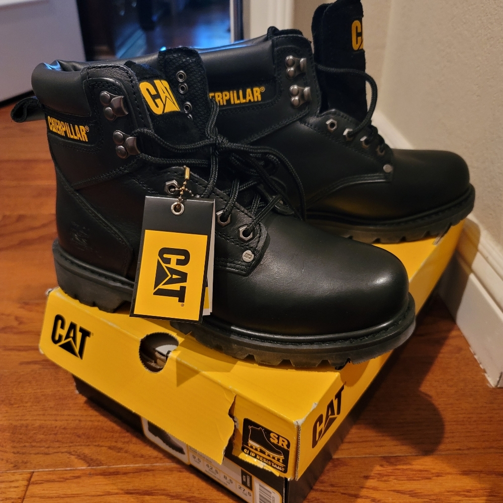 NWT Catepillar Second Shift full grain leather boots